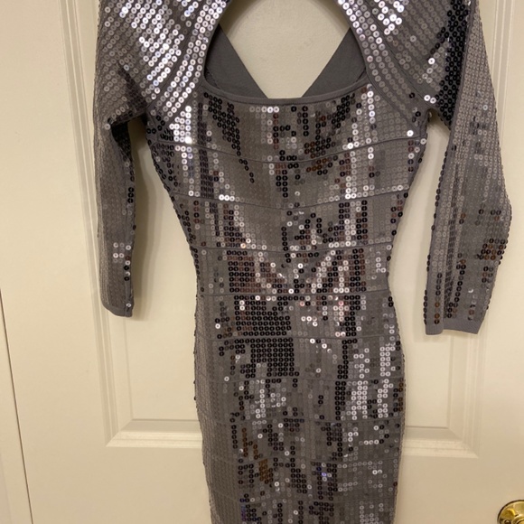 Guess by Marciano grey sequin sparkle dress. Size small - Picture 5 of 5